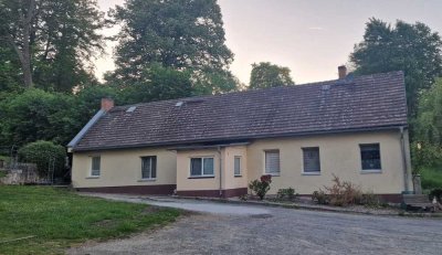 Günstiges 3,5-Raum-Einfamilienhaus mit EBK in Bad Muskau