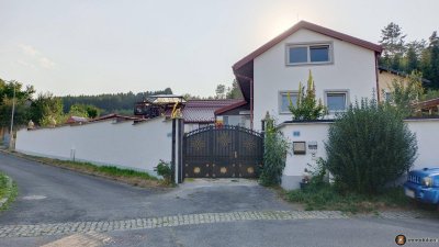 Großes Einfamilienhaus mit exklusiver Ausstattung