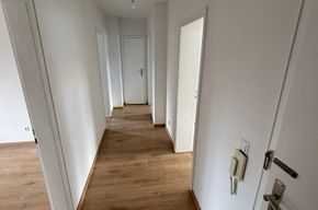 Helle 3 Zimmer-Wohnung mit Balkon zum Garten