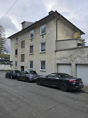 Ansprechende 4-Zimmer-Maisonette-Wohnung mit geh. Innenausstattung mit Balkon und EBK nahe Zentrum