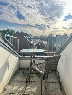 Über den Dächern von Bottrop - Dachgeschosswohnung in zentraler Innenstadtlage zu vermieten!