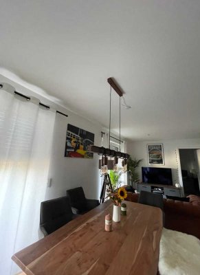 Geschmackvolle 2-Zimmer-Wohnung mit gehobener Innenausstattung mit EBK in Rheinstetten
