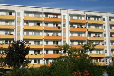 Individuelle 3-Zimmer-Wohnung mit Balkon!