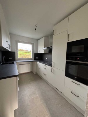 RMH mit Fernblick! Erstbezug n. Modernsierung - 5 ZKBBG - 120 m² mit EBK € 1.420,- + NK