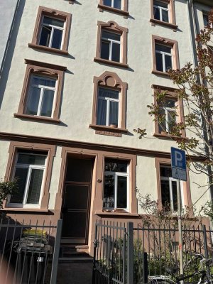 Erstbezug nach Sanierung: ansprechende 2-Zimmer-Wohnung mit Balkon in Frankfurt