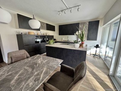 Wohnen Am Park - 3,5 Zimmerwohnung im EG mit eigenem Garten und überdachter Terrasse