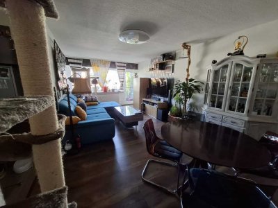 Helle 3-Zimmer Wohnung im 4. OG mit 2 Balkonen in Mannheim-Waldhof