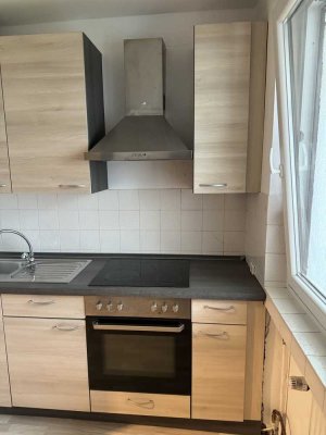 Erstbezug nach Sanierung mit Einbauküche und Balkon: attraktive 1-Zimmer-Wohnung in Hameln