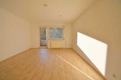 sonnige 1 Zimmer Wohnung sucht ruhigen Bewohner -renovierungsbedürftig-