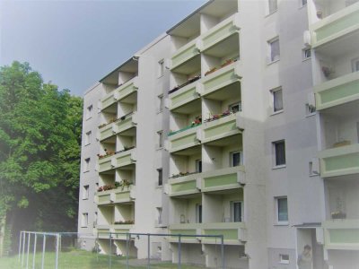 Südbalkon plus 3 schmucke Räume im Erstbezug!