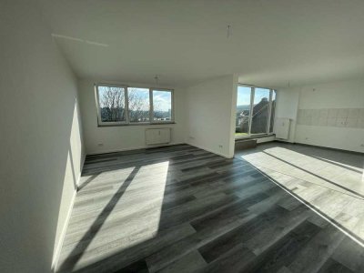 !!! Super Schöne vollständig renovierte 2-Zimmer-Wohnung mit Dachterrasse in Wuppertal!!!!