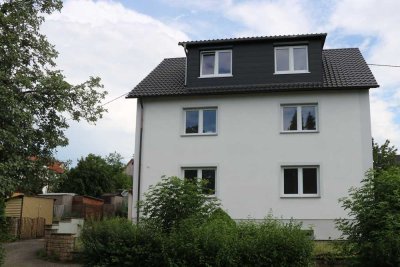 Möblierte moderne 2-Zimmer Dachgeschosswohnung in Illingen