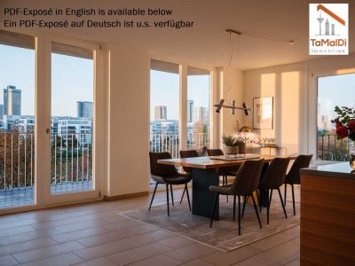 Front Row Skyline View: Stylish and Central Luxury Apartment