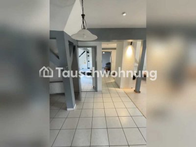 Tauschwohnung: Großzügige 2-Zimmer-Wohnung mit Einbauküche im 3. OG