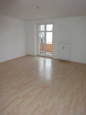 glich. 3-Zi.-Whg. im 1. OG am Heimgarten mit Stellplatz