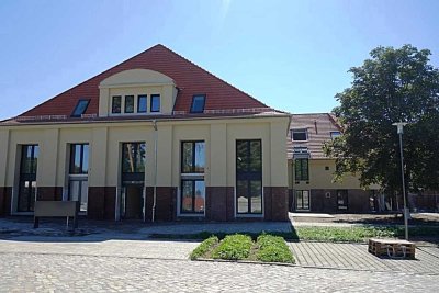 ZEITMIETVERTRAG! "Am Funkerberg" - Quadrillenhalle: Elegante 2-Zimmer-Wohnung mit Gartenterrasse