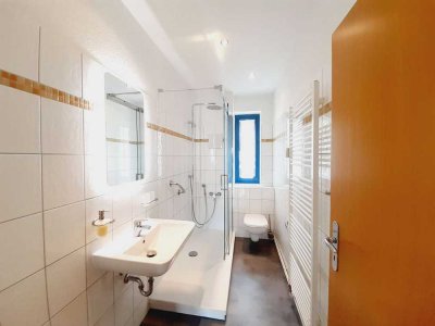Schicke 3-Raumwohnung am Puppentheater I Balkon I EBK I Bad mit Dusche I PKW-Stellplatz mögl.