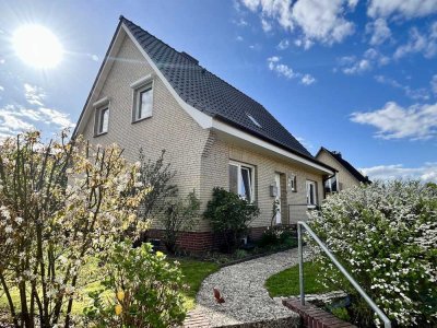 Ihr neues Zuhause! Modernisiertes Einfamilienhaus im idyllischen Ortsteil Geesthacht-Grünhof