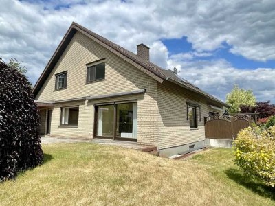 Doppelhaushälfte -  zentrumsnah, mit großem Garten und tollem Blick