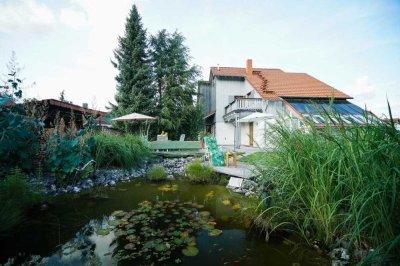 Ihr Platz an der Sonne:  Individuell geplantes Architektenhaus inmitten des Naturparks „Obere Donau"