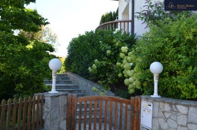 Sonniges Einfamilienhaus mit Garten