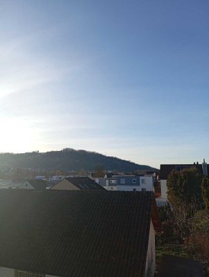 Stilvolle 3-Zimmer-Wohnung in Remshalden Geradstetten mit traumhaften Ausblick und EBK