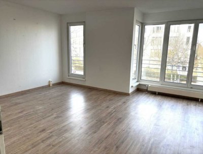 3 Zimmerwohnung im Nachwendeneubau im Grünen