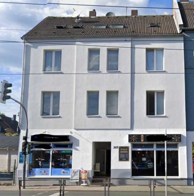 renovierte 1,5 Zimmer Wohnung mit Einbauküche