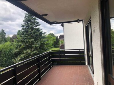 Helle 3-Zimmer-Wohnung mit Waldblick in Sachsenhausen-Süd