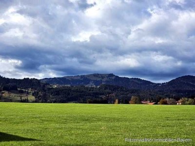 „Ihr Rückzugsort in den Alpen – Wohnen mit Blick auf die Berge“