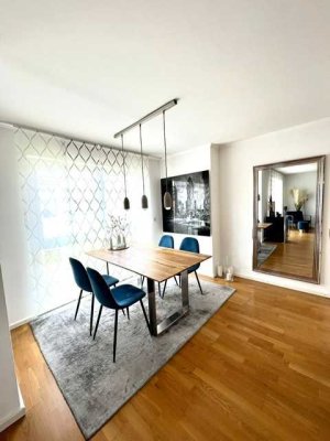Stilvolle 3-Raum-Wohnung mit Balkon und EBK in München Hadern