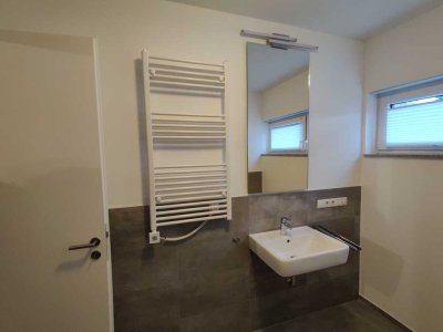 moderne 2-Zimmer-Wohnung mit Terrasse am Gambachsweiher