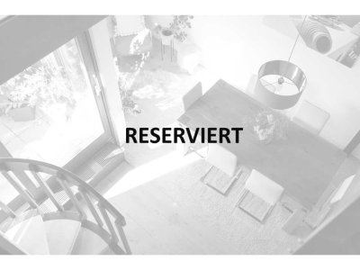 RESERVIERT *Lichtdurchflutete außergewöhnliche 6,5 Zimmer Maisonette-Wohnung mit Kamin und Südloggia