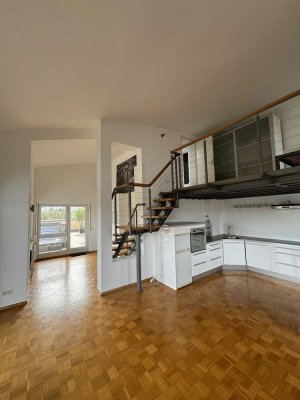 1 Zimmer Penthouse Wohnung im 5. OG in Stuttgart-Bad Cannstatt