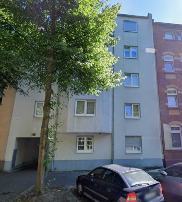 3-Zimmer-Wohnung mit Balkon & kleinem Gartenblick in Essen-Altendorf
