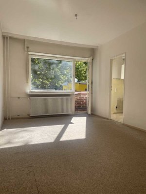 Besichtigung Sonntag 14:00 / Berlin-Nähe- für Handwerker DH - Hälfte , bezugsfrei , auf ca 500 qm