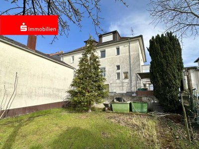 Sanierungsbedürftige Doppelhaushälfte - TOP-Wohnlage