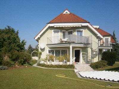 Haushälfte in Wels Neustadt