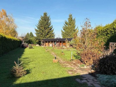 Ranch-Ambiente & moderne Ausstattung: Einfamilienhaus mit großem Grundstück