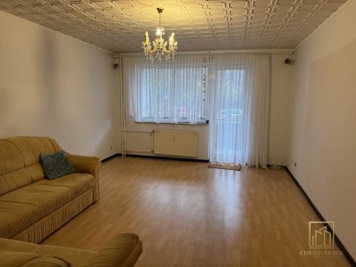 Christian Dik Immobilien / Bezugsfreie, große Erdgeschosswohnung mit Balkon und TG-Stellplatz