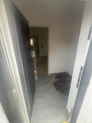 Erstbezug nach Sanierung mit Balkon und Einbauküche: Ansprechende 3,5-Zimmer-Wohnung in Bayerfeld