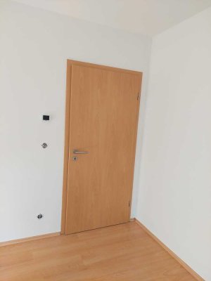 3 Zimmer-Wohnung, für 2 oder 3 nette Bewohner!