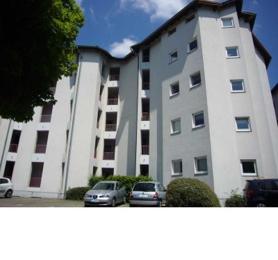 Kampusnähe: Gepflegte 1-Zimmer-Dachgeschosswohnung mit Balkon und EBK in Gießen