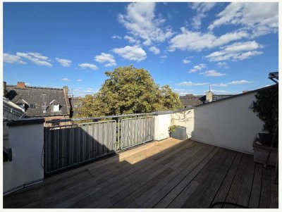 Geräumige Dachgeschosswohnung mit Dachterrasse