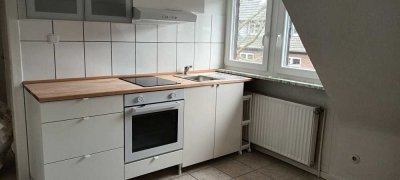 Schöne 2-Zimmer-Dachgeschosswohnung im Dreikönigenviertel - ab November