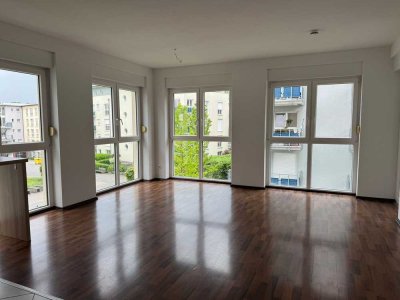freundliche 3ZKBB Wohnung