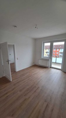 Ihre neue Wohlfühlzone: Renovierte 2-Zimmer-Wohnung mit Balkon