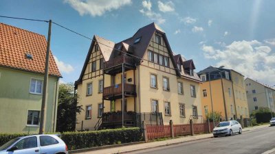 ruhige,schöne, helle Hochparterre Wohnung inkl.gr. Balkon & Garten, Kauf Küche opt., frei ab Aug/25