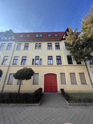 **kleine 2 Zimmerwohnung mit Balkon und Einbauküche, ideal für Studenten oder Auszubildende**