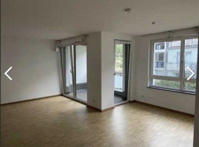 Geschmackvolle 2-Zimmer-Wohnung mit Balkon und Einbauküche in Würzburg